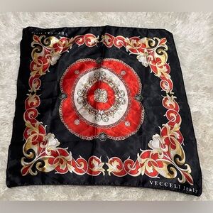 Vecceli Scarf Approximately 21x22 Inches EUC